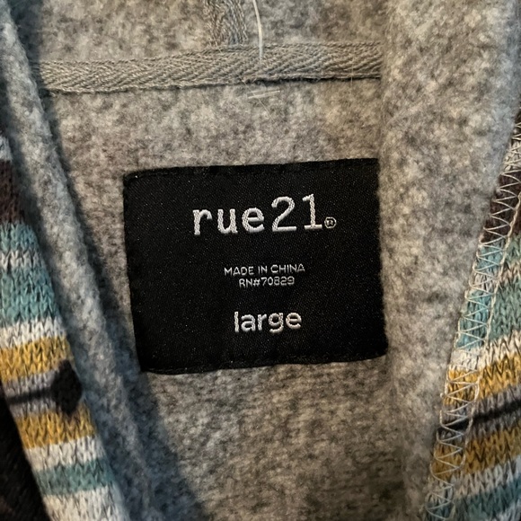 Size large native / Aztec hoodie - Picture 3 of 3